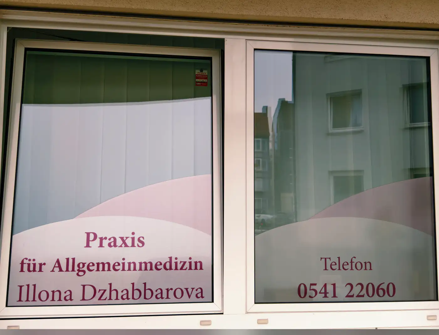 Muayenehanenin dış görünümü ve girişi – Praxis Am Salzmarkt, Osnabrück – Fotoğraf 8 / 11