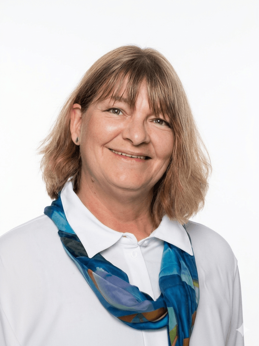 Frau Manuela Kathmann-Sherriff