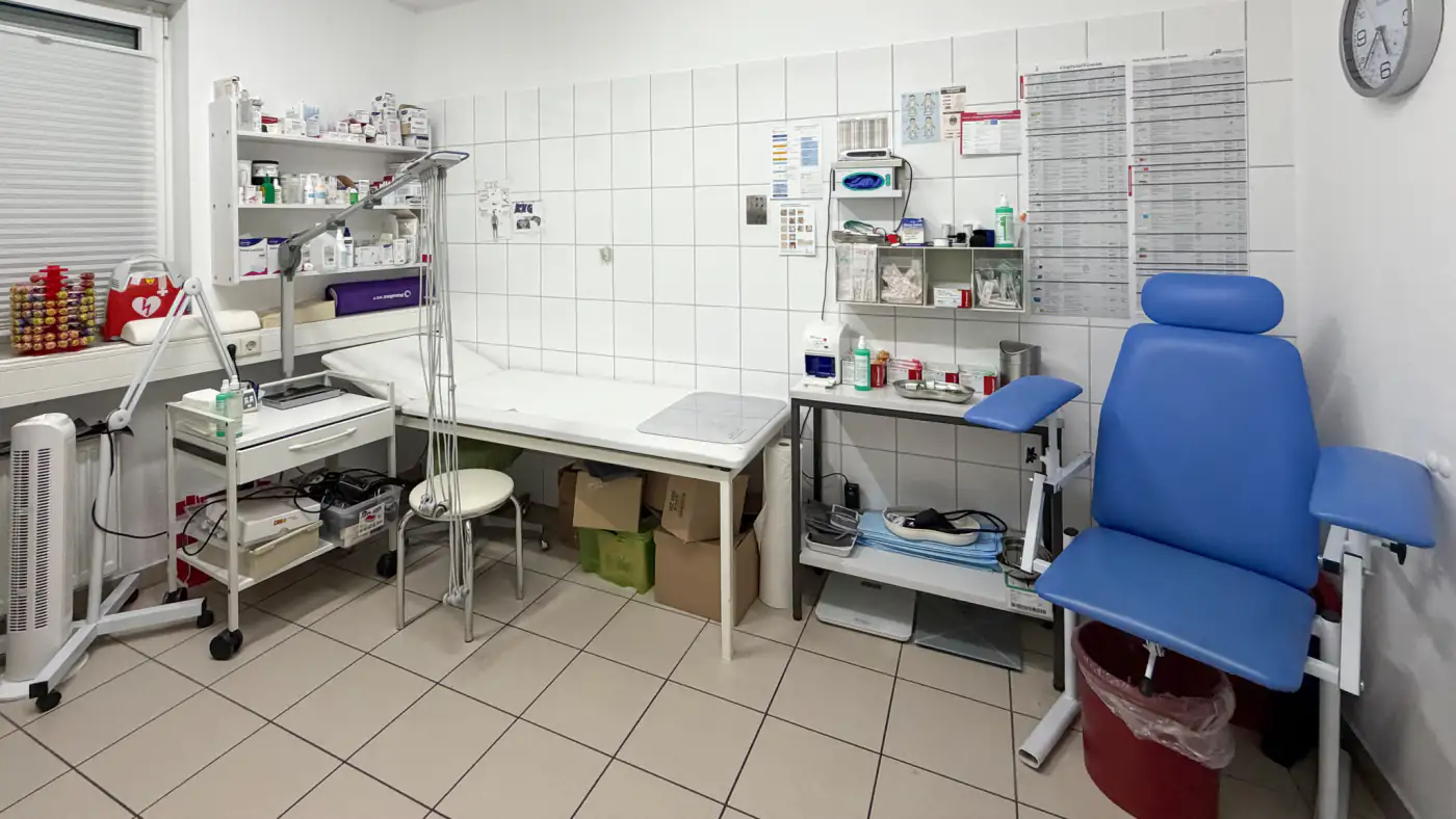 Kan tetkikleri ve tanı için muayenehane laboratuvarı – Praxis Am Salzmarkt, Osnabrück – Fotoğraf 1 / 4